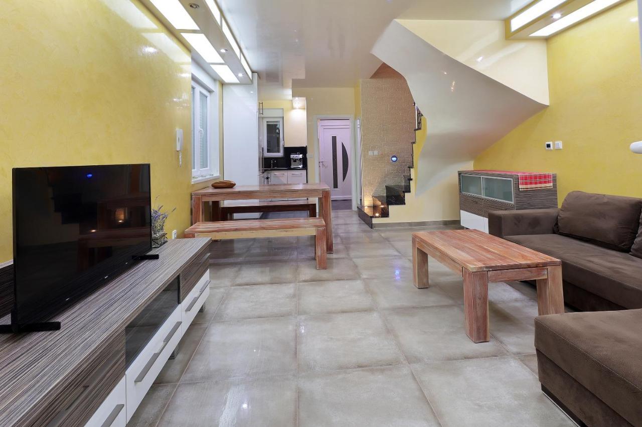 Villa Mainz Novalja Luaran gambar